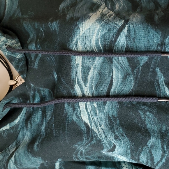 Fabletics hooded sweatshirt - Picture 2 of 5